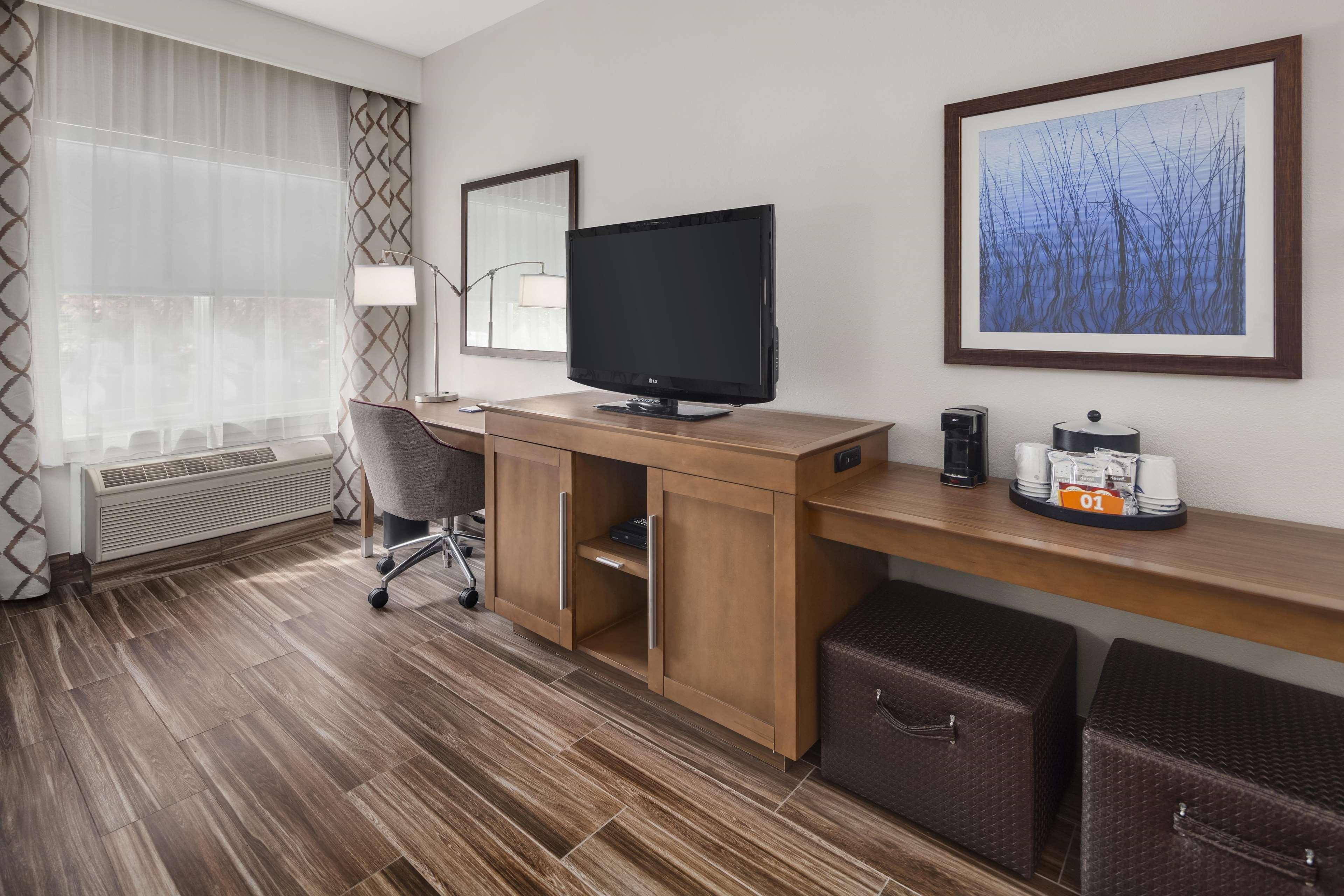Hampton Inn & Suites Seattle North/Lynnwood Zewnętrze zdjęcie