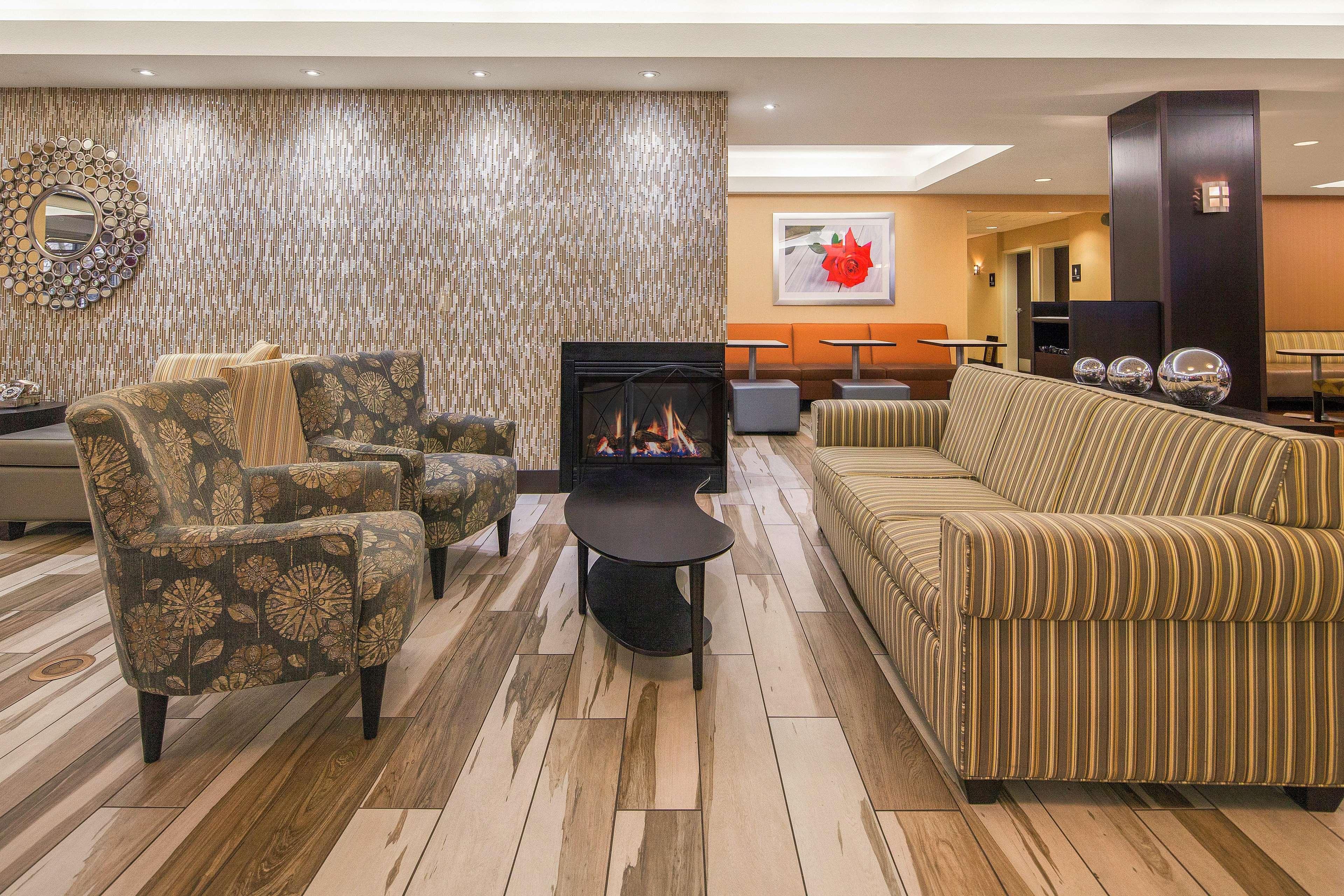 Hampton Inn & Suites Seattle North/Lynnwood Zewnętrze zdjęcie