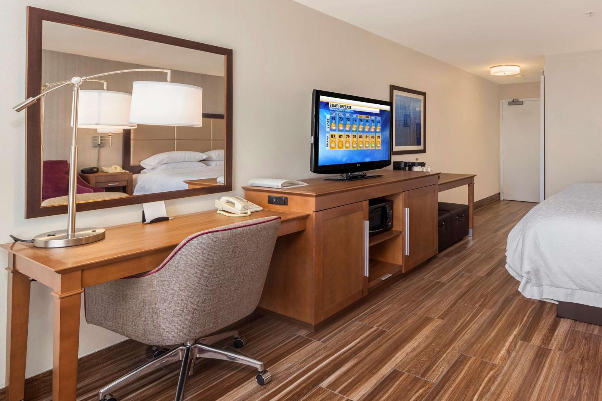 Hampton Inn & Suites Seattle North/Lynnwood Zewnętrze zdjęcie