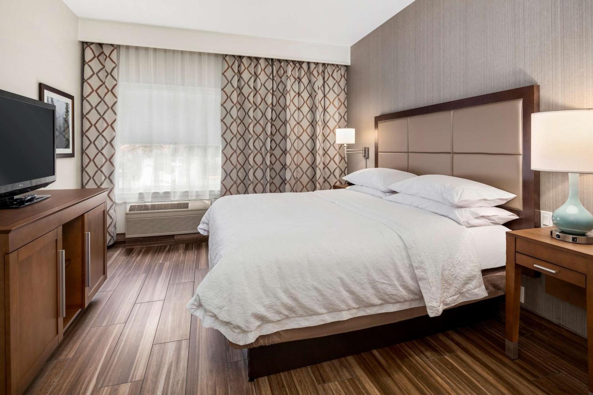 Hampton Inn & Suites Seattle North/Lynnwood Zewnętrze zdjęcie